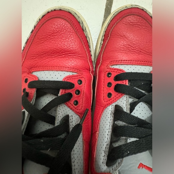 Air Jordan 3 Retro SE ‘Unite’ - Picture 2 of 8